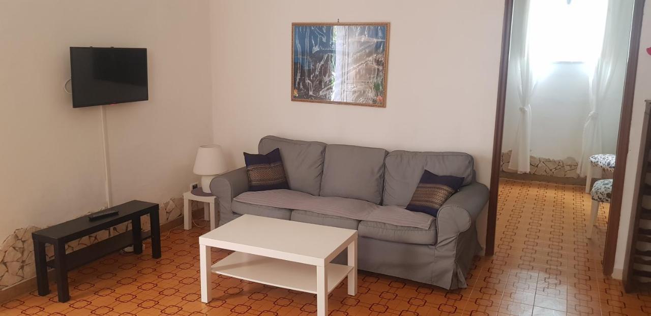 Casa Capri Apartment จีอาร์ดีนี นักซอส ภายนอก รูปภาพ